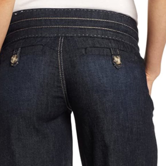 Jolt Women's Indigo Crop - Picture 2 of 8